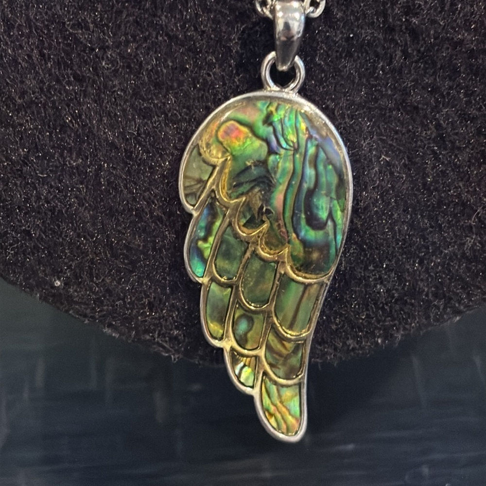 Natural Abalone Angel's Silver Tone Wing Pendant Necklace - Picture 2 of 6